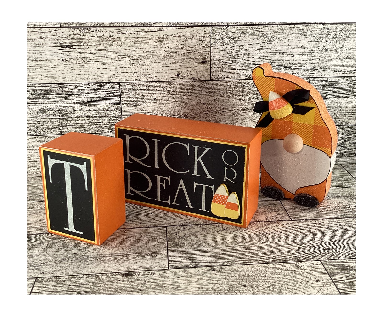 AGD Halloween Decor - Candy Corn Gnome Trick Treat Sign 3pc Set