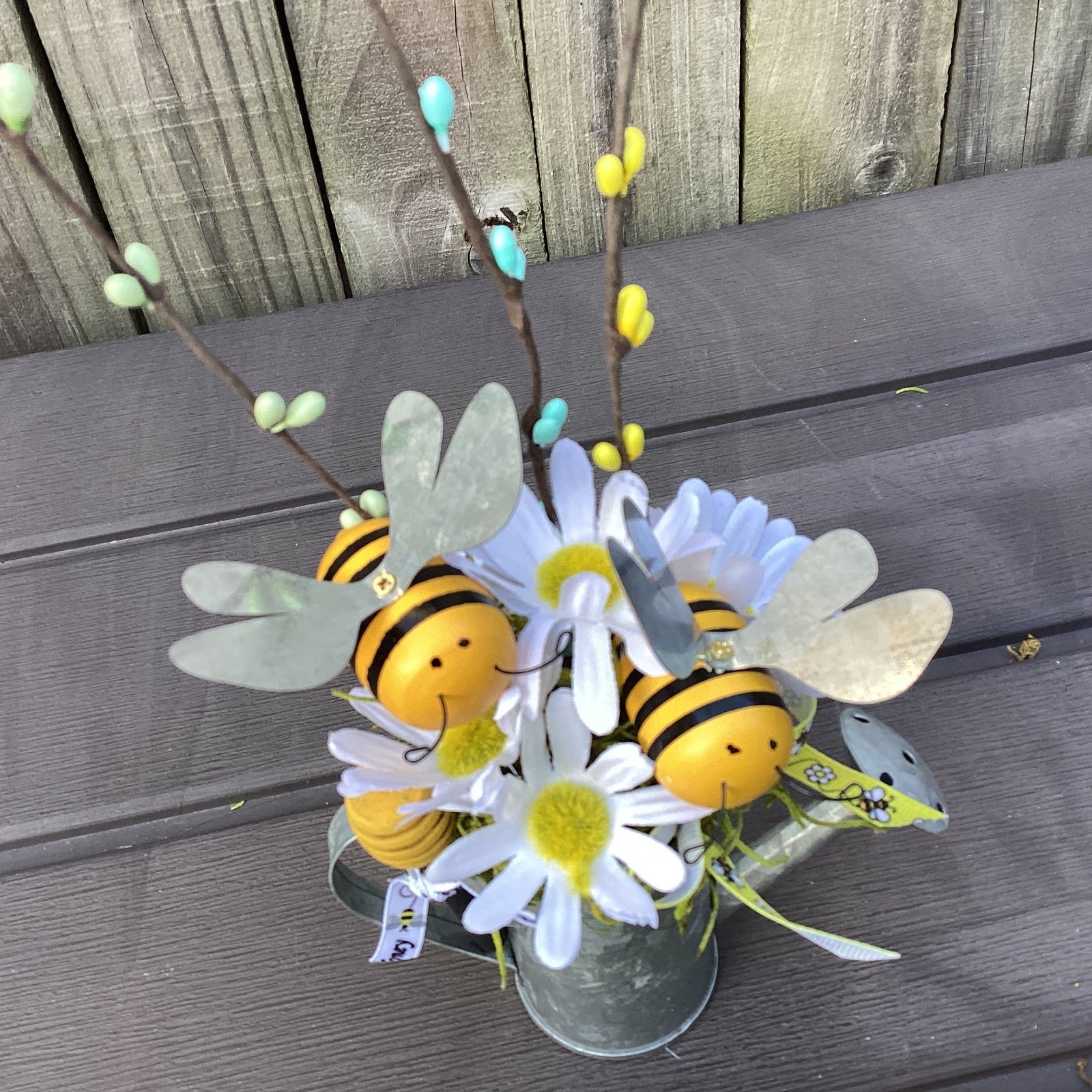 AGD Summer Decor - Bee Theme Galvanized Tin Small Display