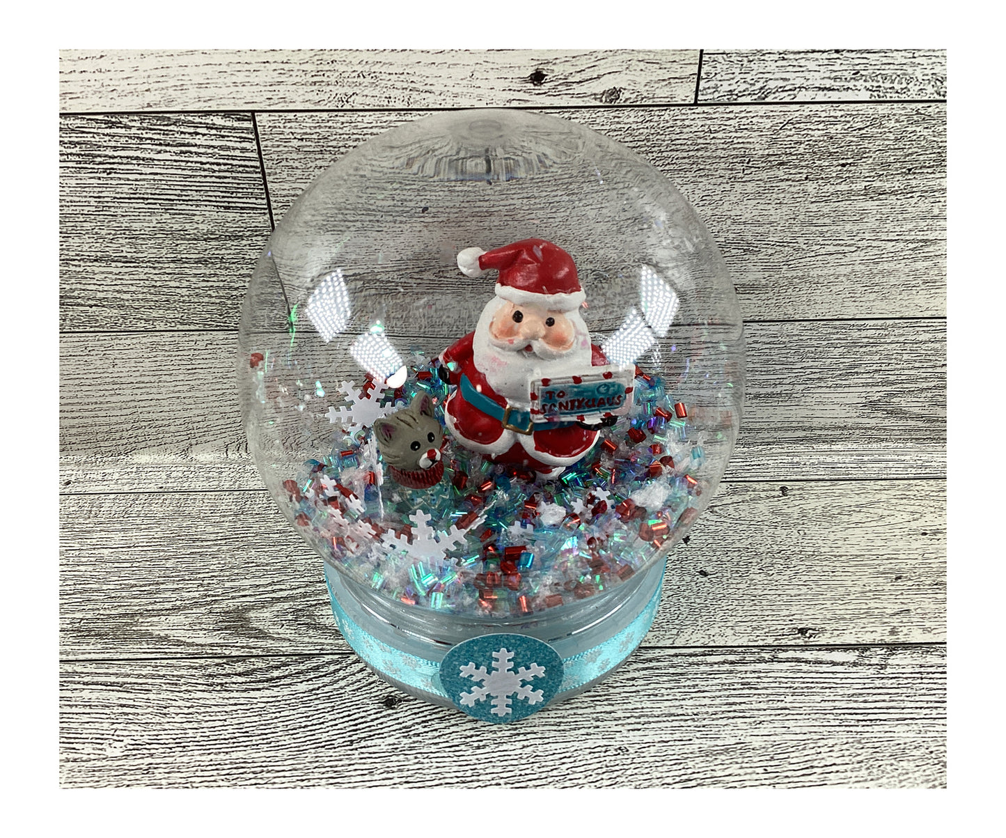 AGD Christmas Decor - Santa Shaker Globe Letter  Mailbox Tier Tray 4pc Set