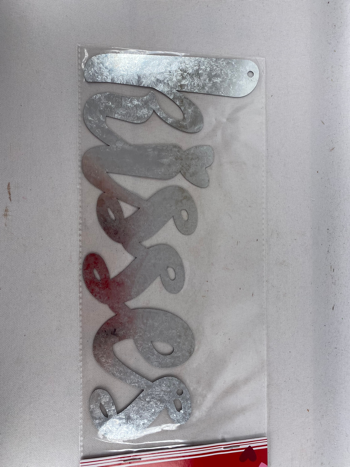 DT Valentines Craft Supply - Hugs Kisses XOXO Metal Die Cut Words