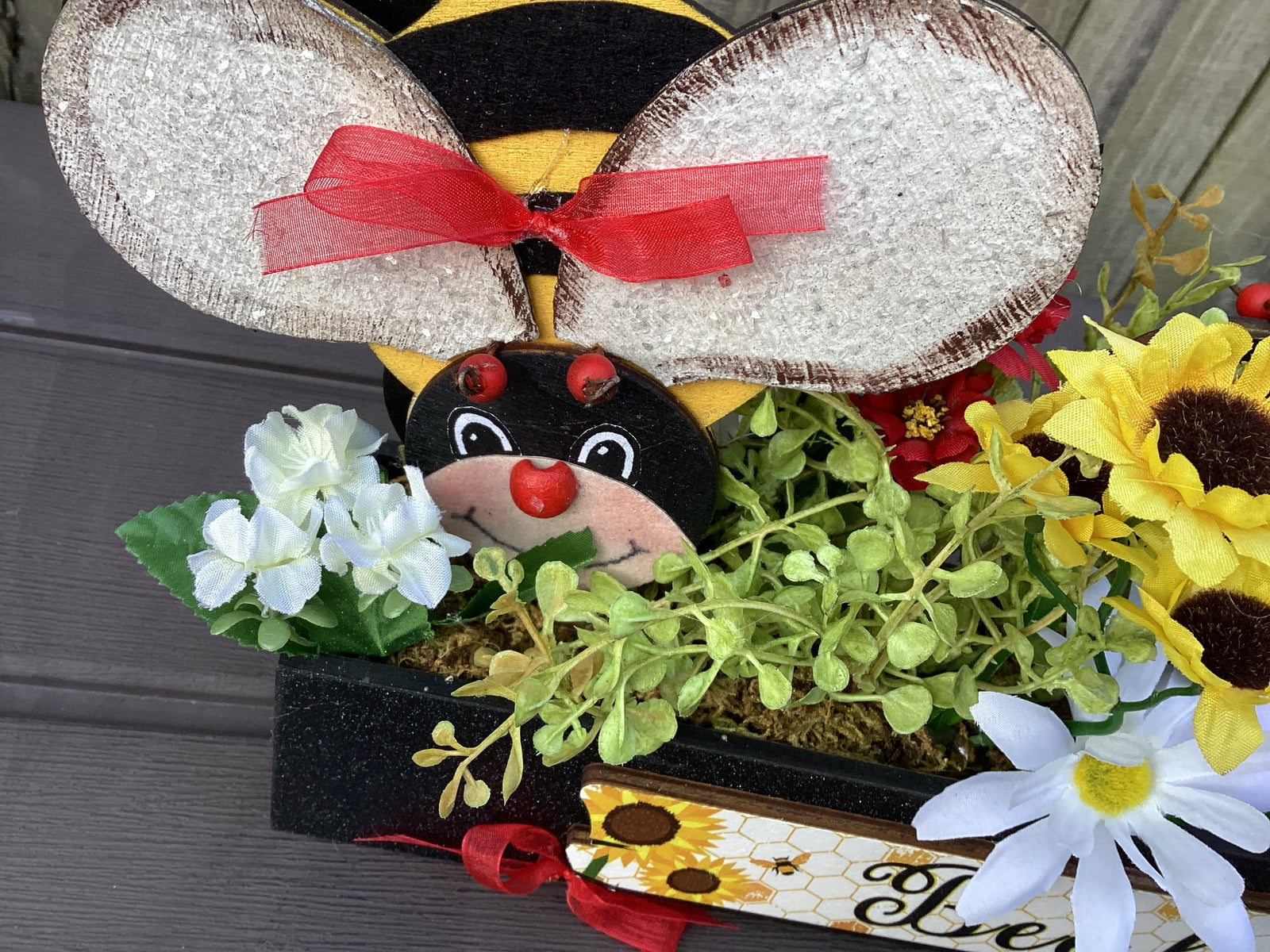 AGD  Spring Decor - Summer Bee Humble Respectful Reversible Floral Display