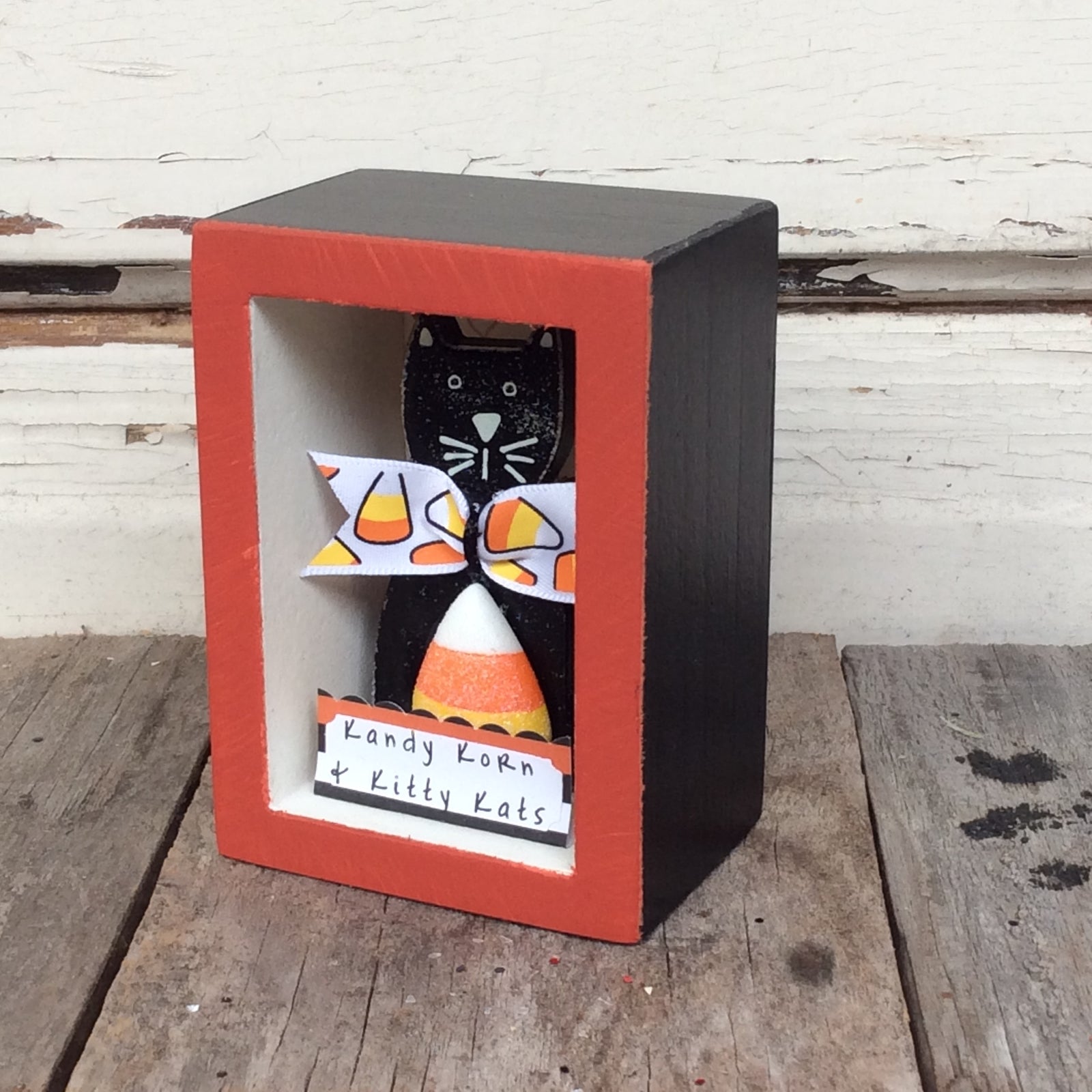 AGD Halloween Decor - Kandy Corn Kitty Kats Box Sign
