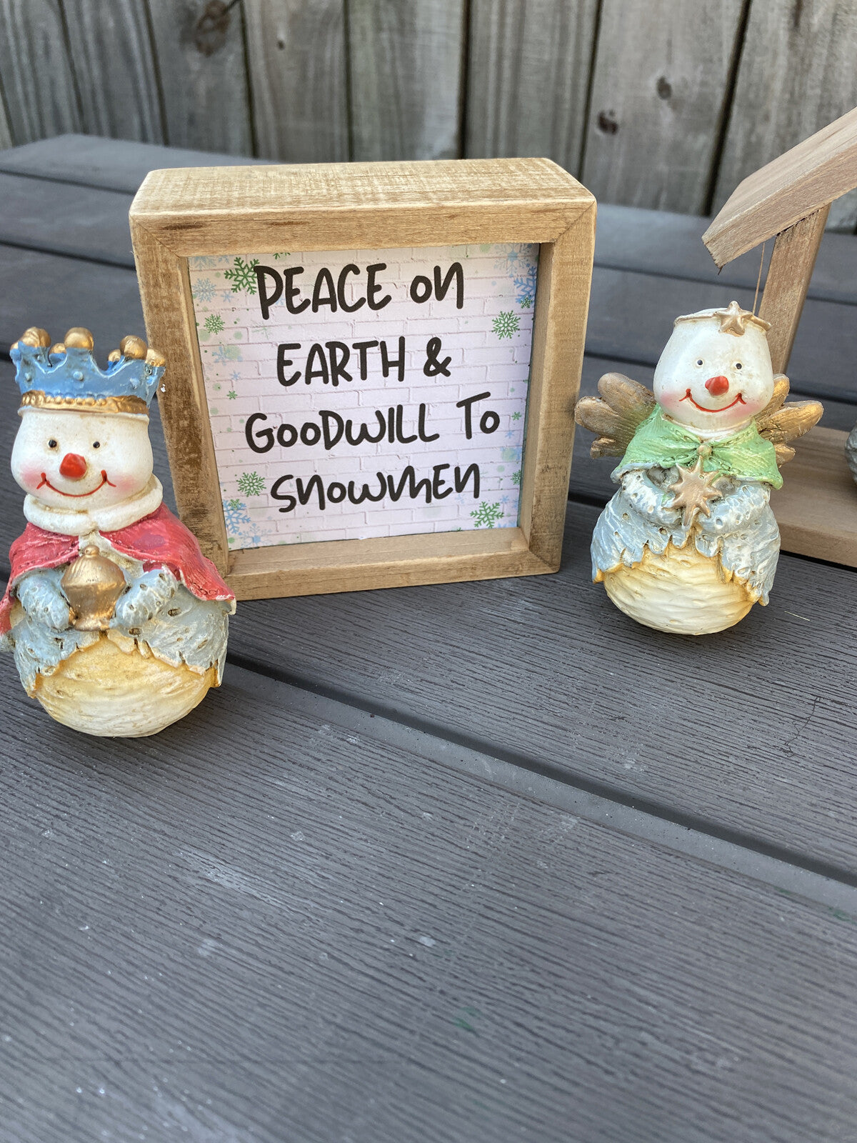 AGD Christmas Decor - Peace on Earth Goodwill Snowmen Nativity Set