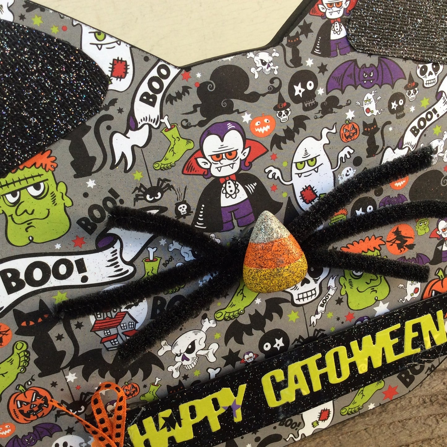 AGD Halloween Decor - Happy Cat O Ween Face Tabletop Sign