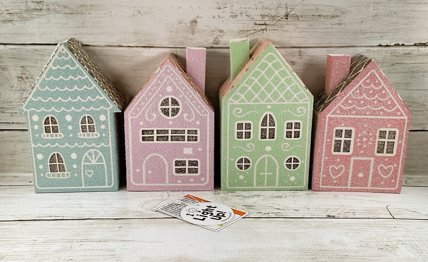 HL Christmas Decor - Paper Mache Light-Up Gingerbread House