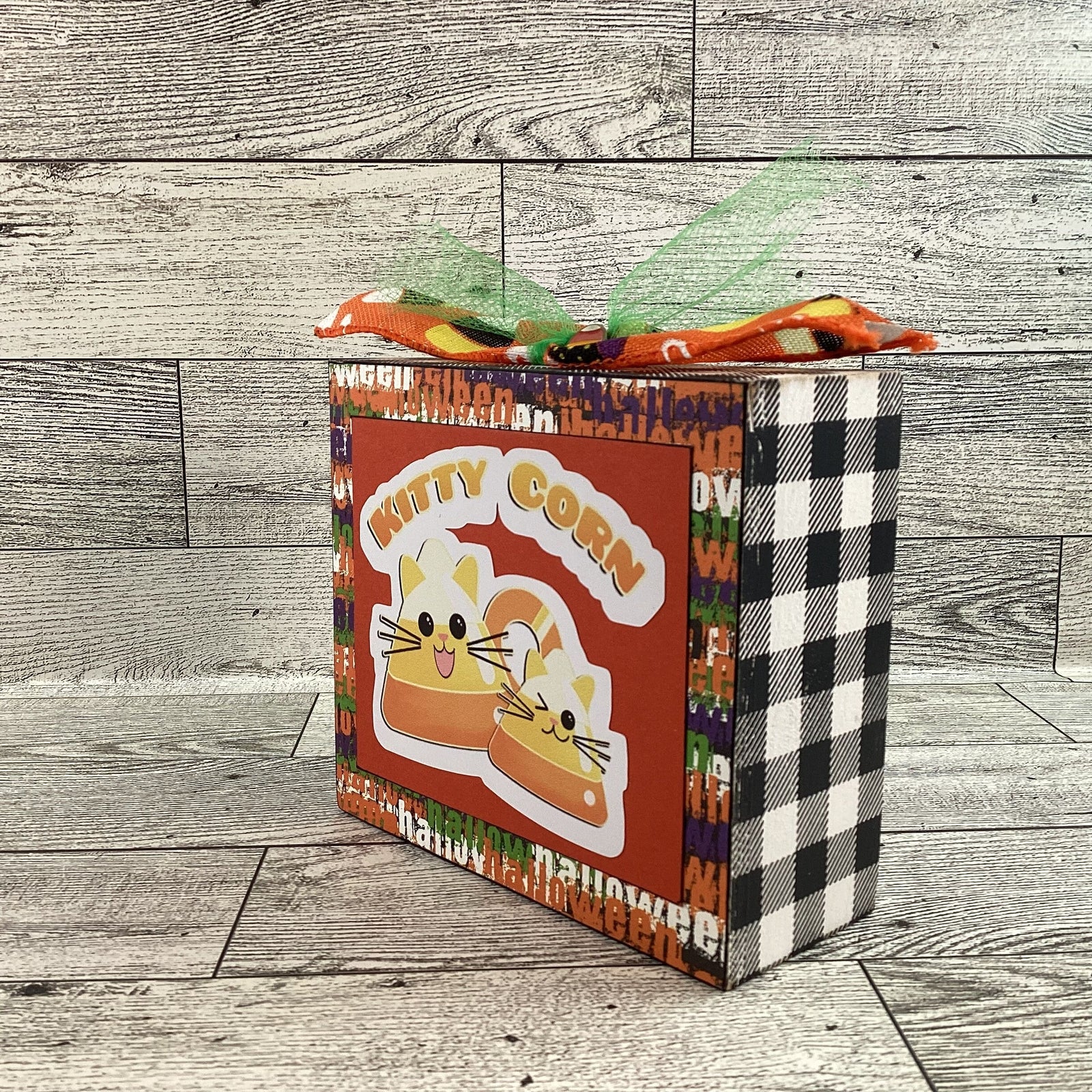 AGD Halloween Decor - Kitty Candy Corn Cat Box Sign