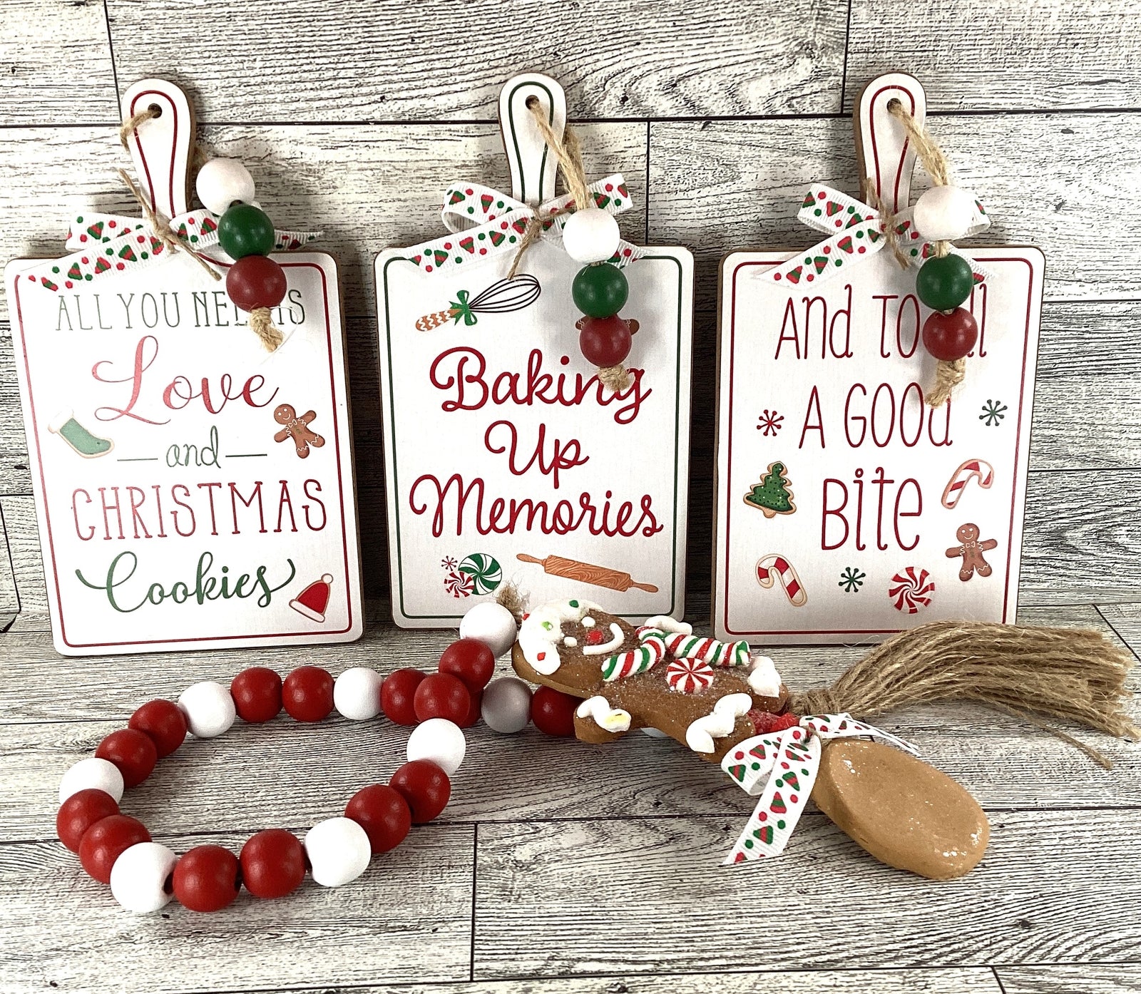 AGD Christmas Decor - Gingerbread Cutting Board Garland 4pc Set