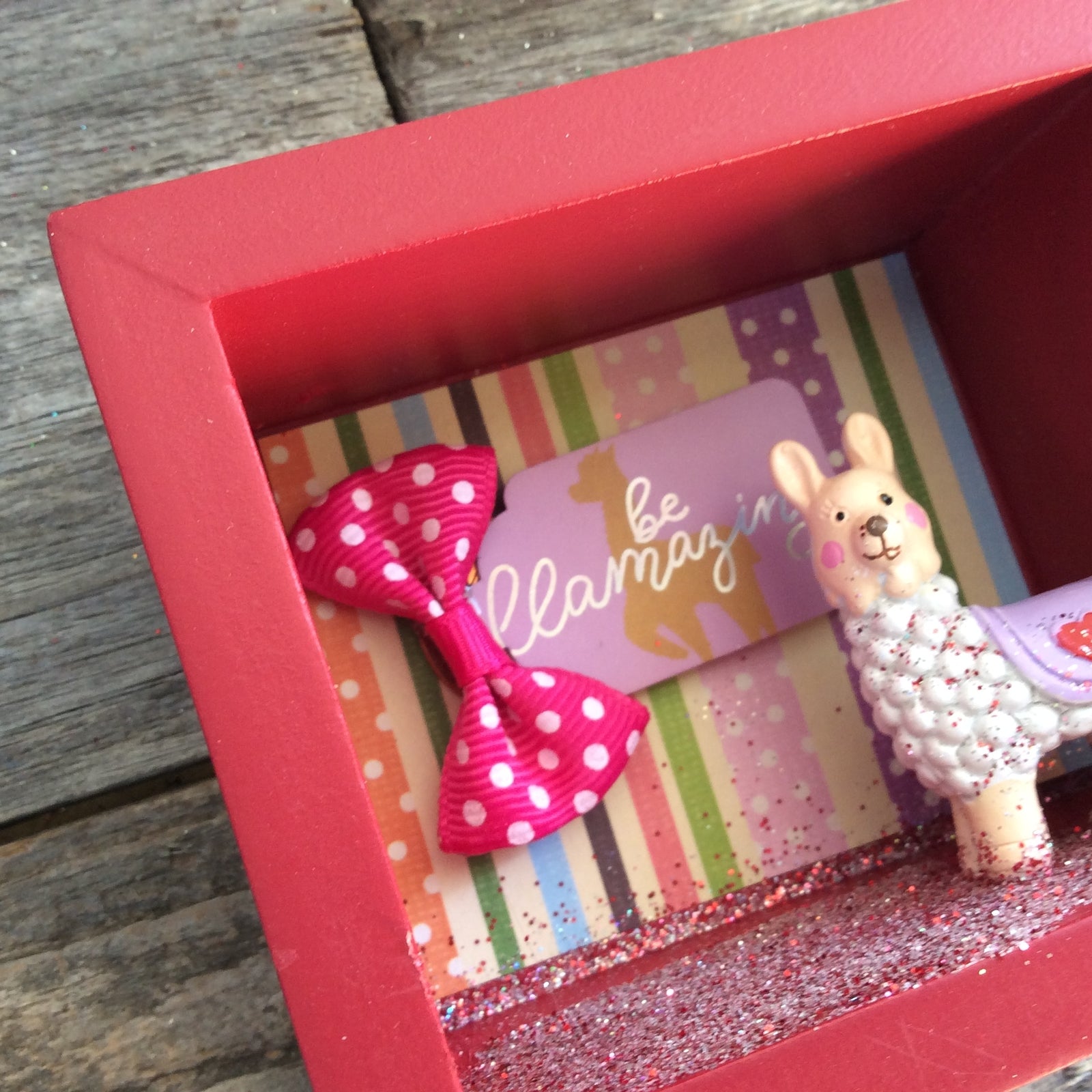 AGD Valentines Decor - Llama Amazing Box Sign