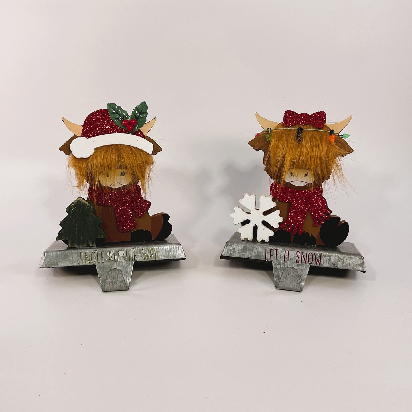 AGSD Christmas Decor – Wood Highland Cow Stocking Holder 2pc Set