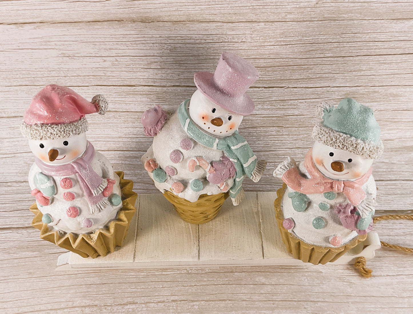 AGSD Christmas Decor - Pastel Snowmen Cupcake Cone Sled 4pc Set