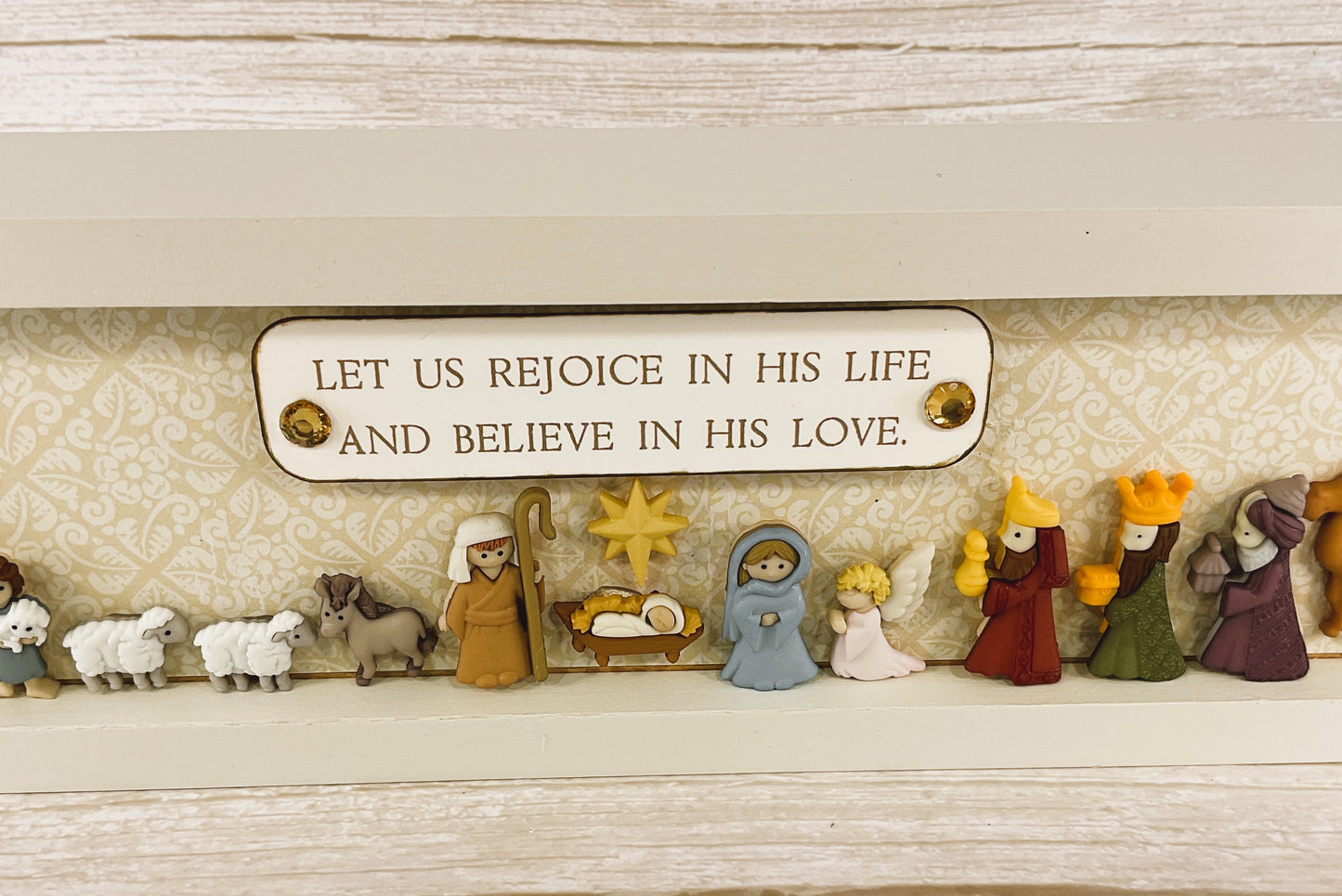 AGSD Christmas Decor - Nativity Manger Scene Flat Back Button Inset Sign