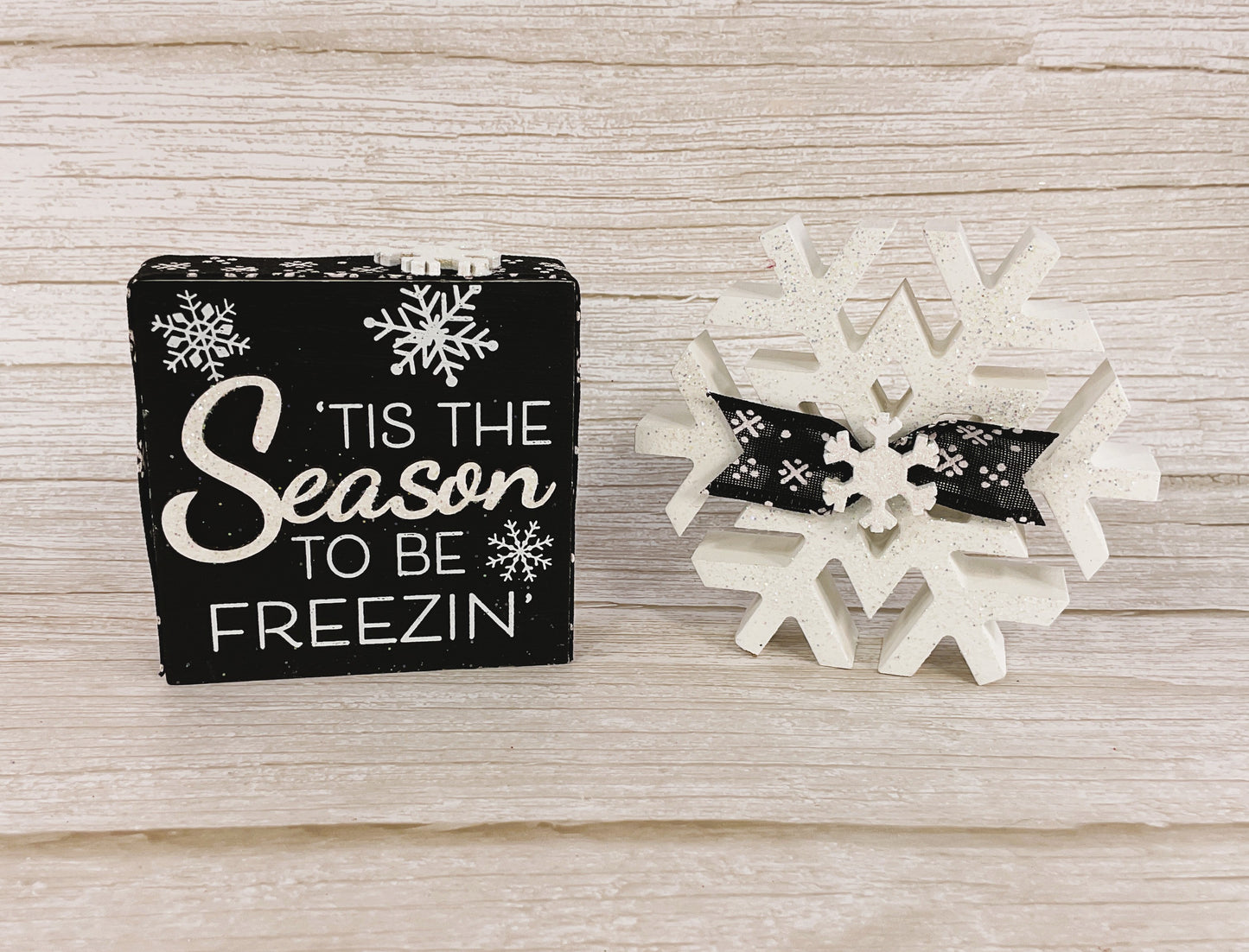AGSD Winter Decor - Black White Tis The Season Snowflake and Sign 2pc Set