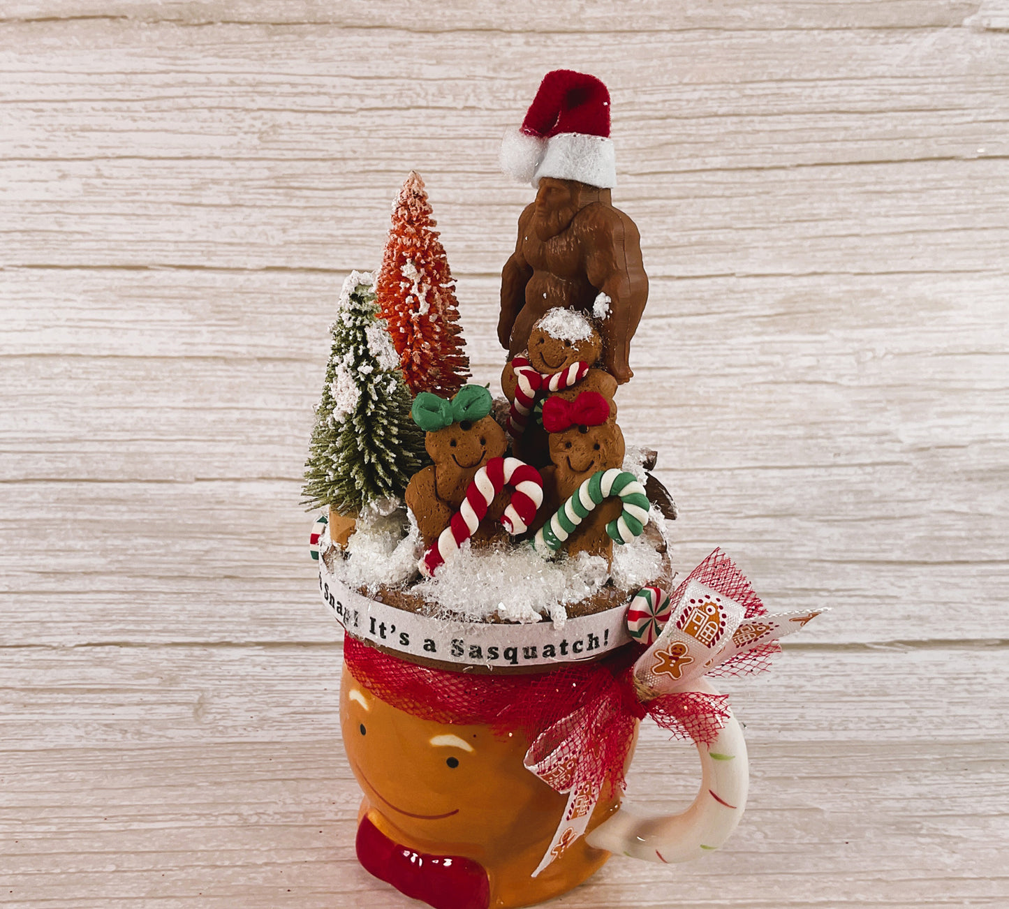 .AGSD Christmas Decor - Gingerbread Big Foot Sasquatch Mini Mug Display
