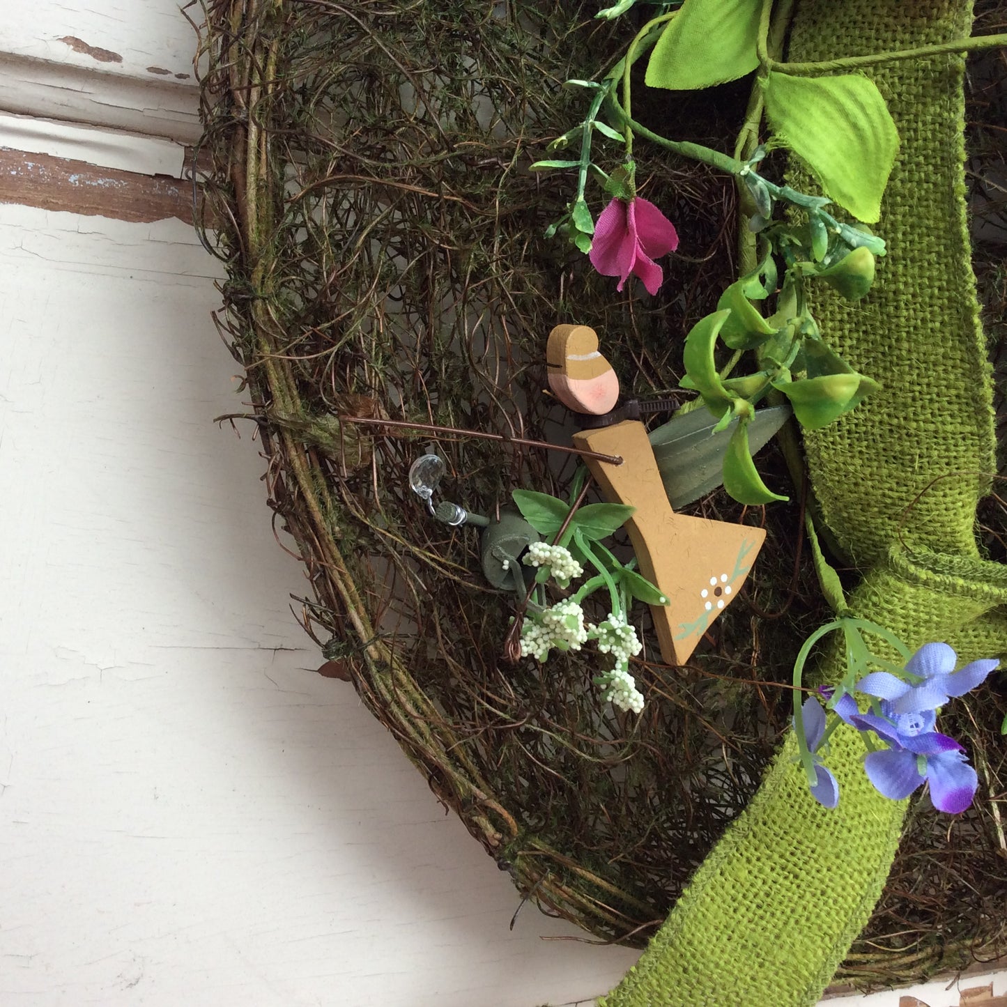 AGD Spring Decor -Fairies Play Here Grapevine Twig Flower Bonnet Hat Wreath
