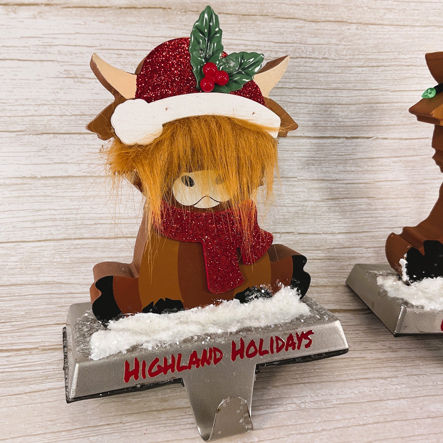 AGSD Christmas Decor – Wood Highland Cow Stocking Holder 2pc Set