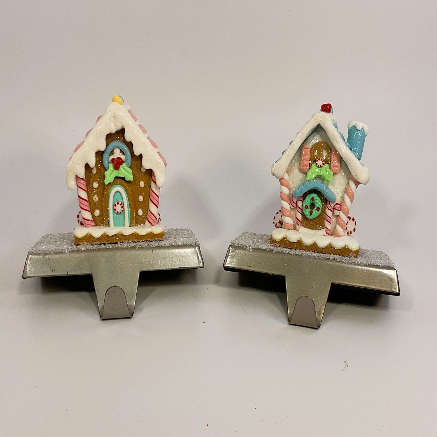 AGSD Christmas Decor – Pastel Gingerbread House Stocking Holder 2pc Set