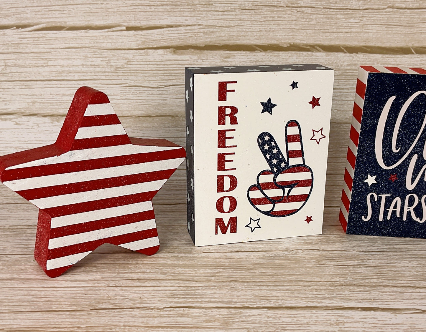 HL Patriotic Decor - Chunky Wood Reversible Stars & Sign 4pc Set