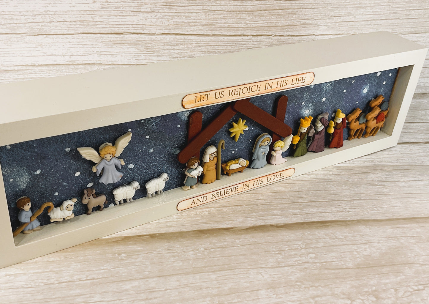 AGSD Christmas Decor - Nativity Manger Scene Flat Back Button Inset Sign