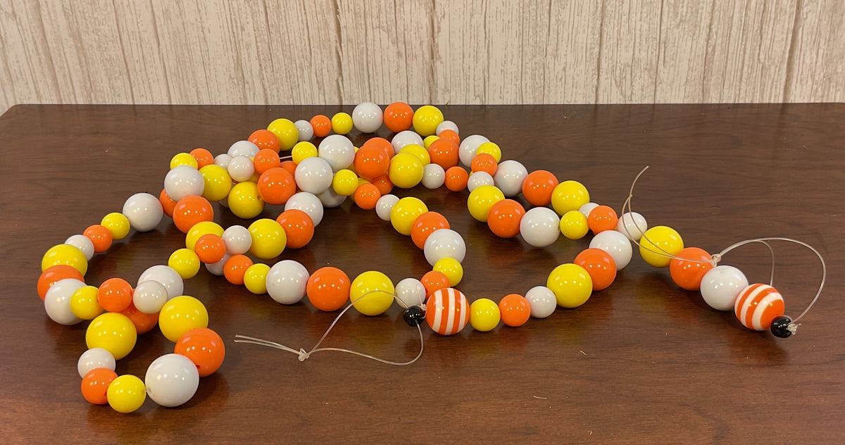 AGSD Halloween Garland – 6 Ft. Hand-Strung Plastic Chunky Bead Garland