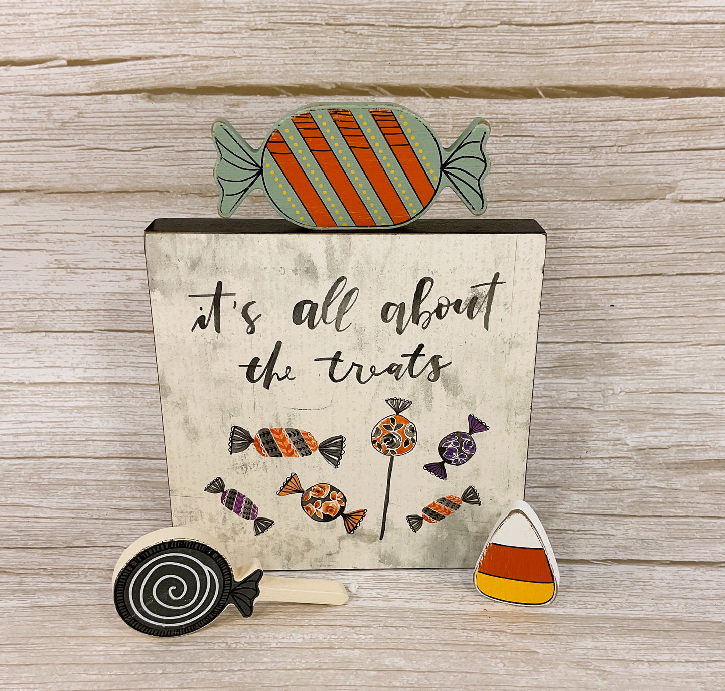 Adams PBK Decor Halloween - Chunky Candy Corn Wood Sitters Treats Sign 4pc Set