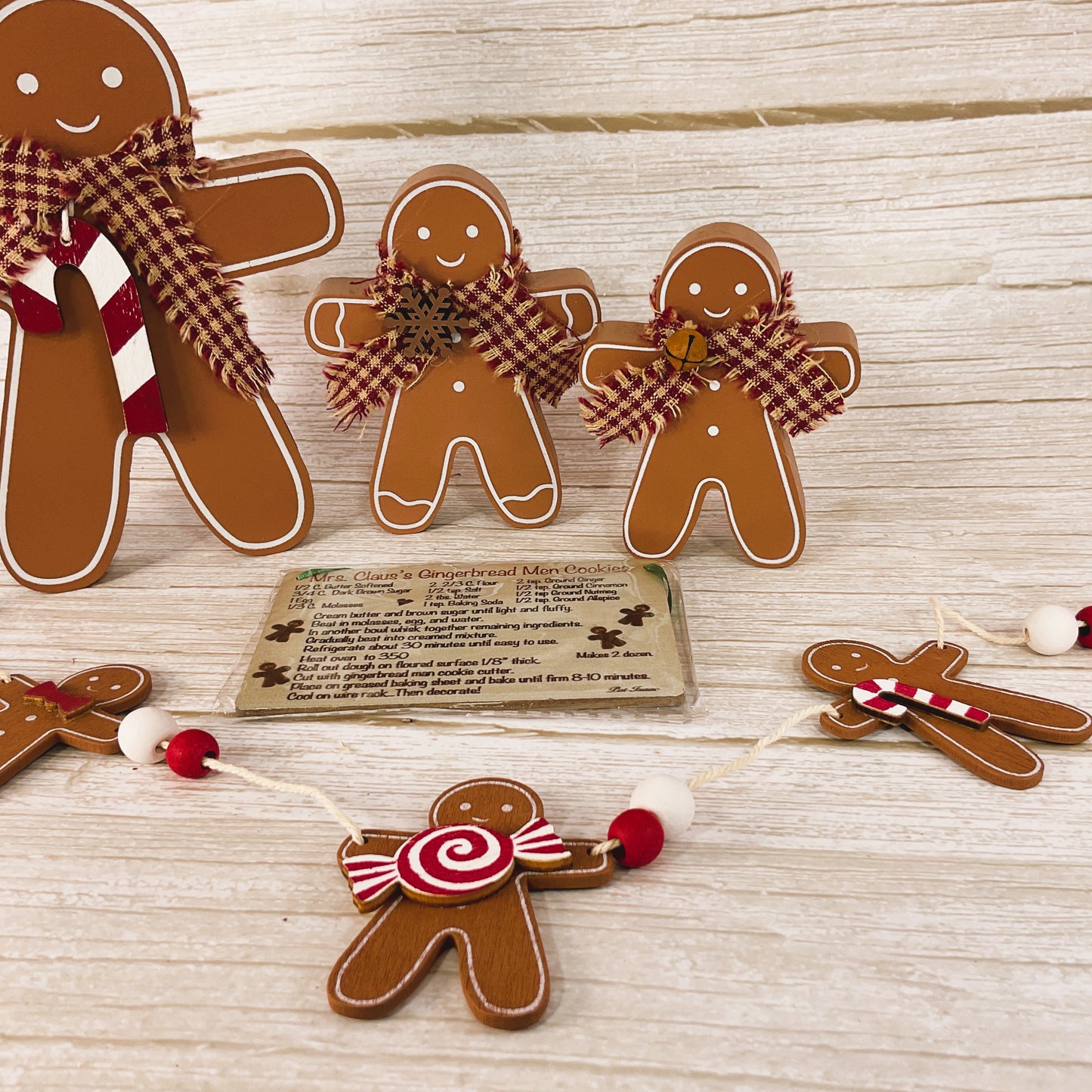 CWI Christmas Decor - Wood Gingerbread Family Bundle 5pc Set