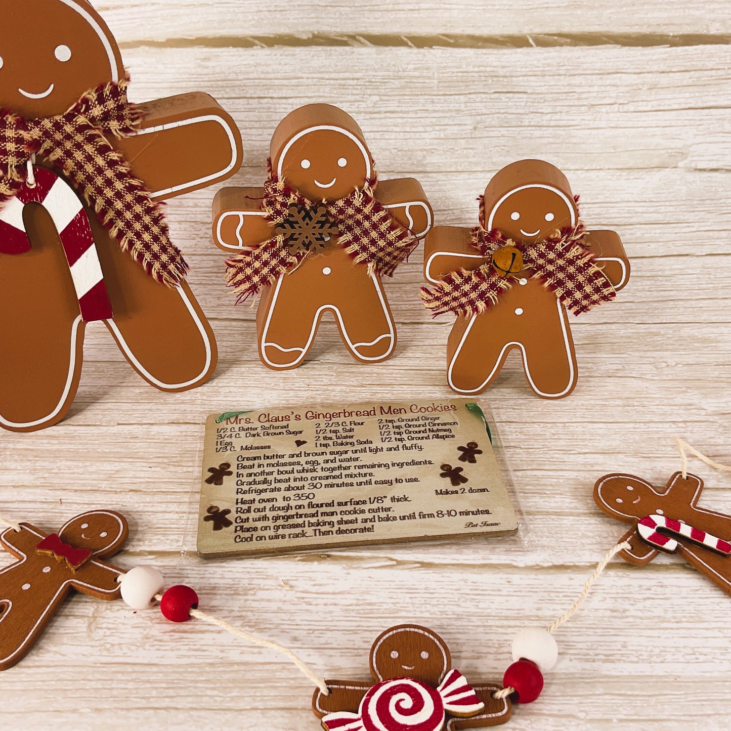 CWI Christmas Decor - Wood Gingerbread Family Bundle 5pc Set