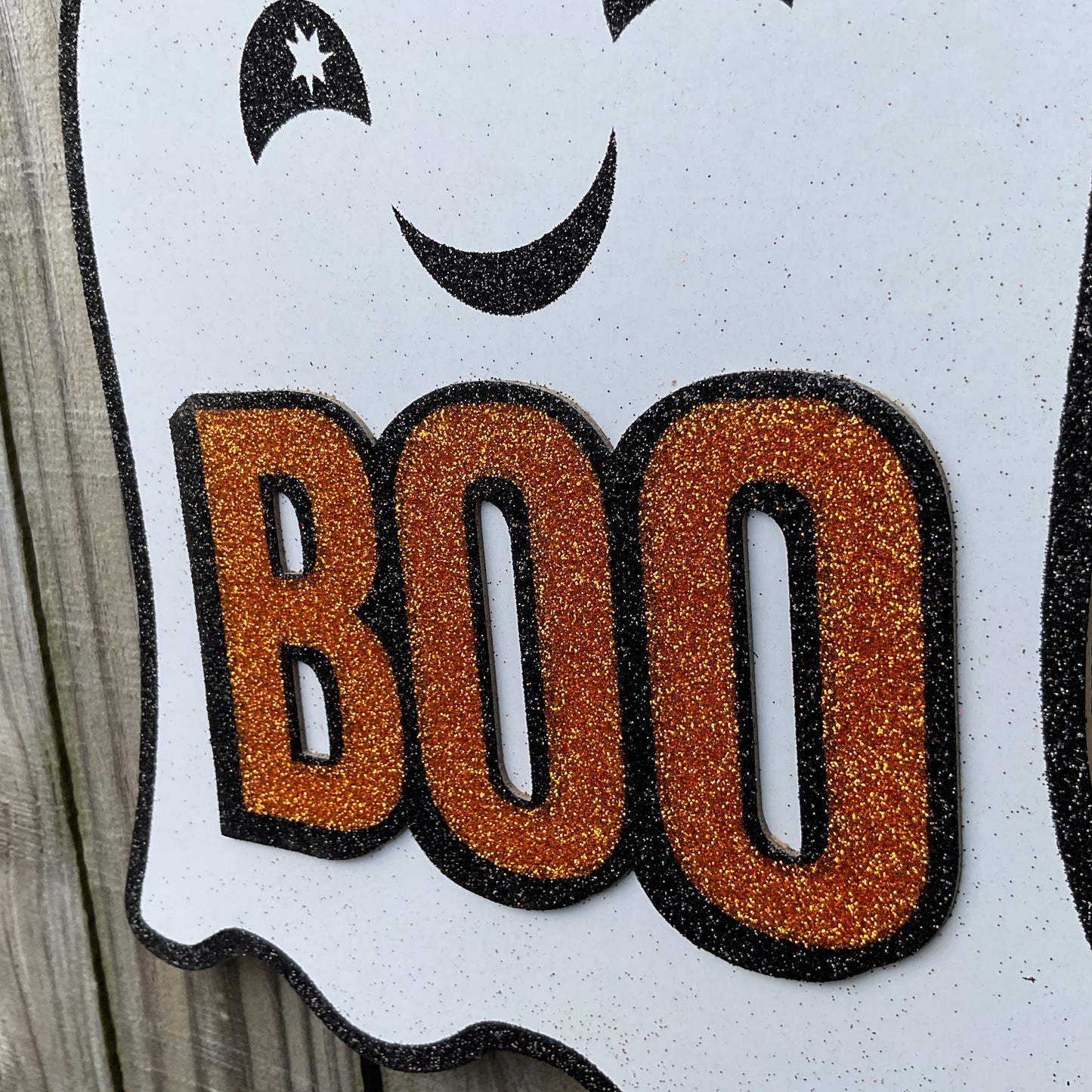 DT Halloween Decor - Boo Orange Glitter White Ghost Chipboard Sign
