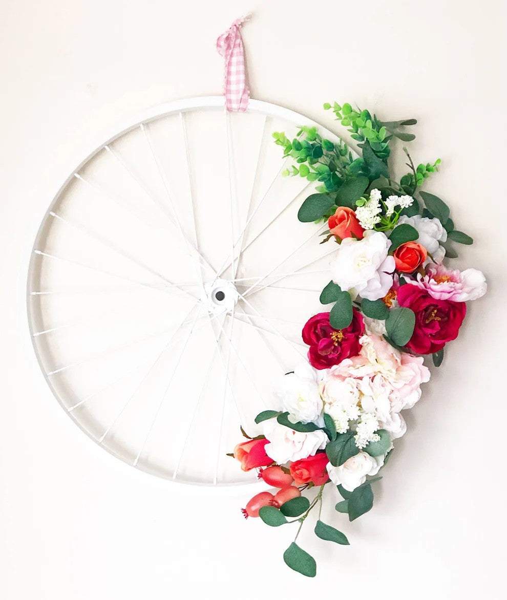 FD Spring Summer Decor - Floral White Bicycle Wheel Wreath 20-inch