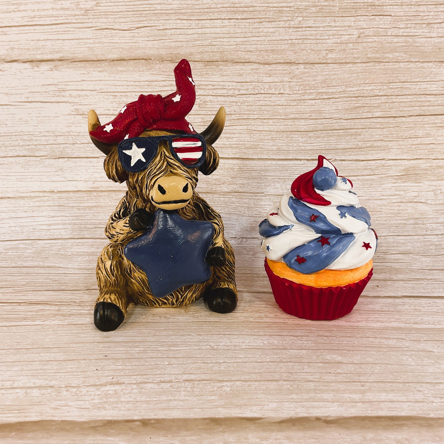Gerson Patriotic Decor - July 4th Resin Highland Cow & Cupcake 2pc Set