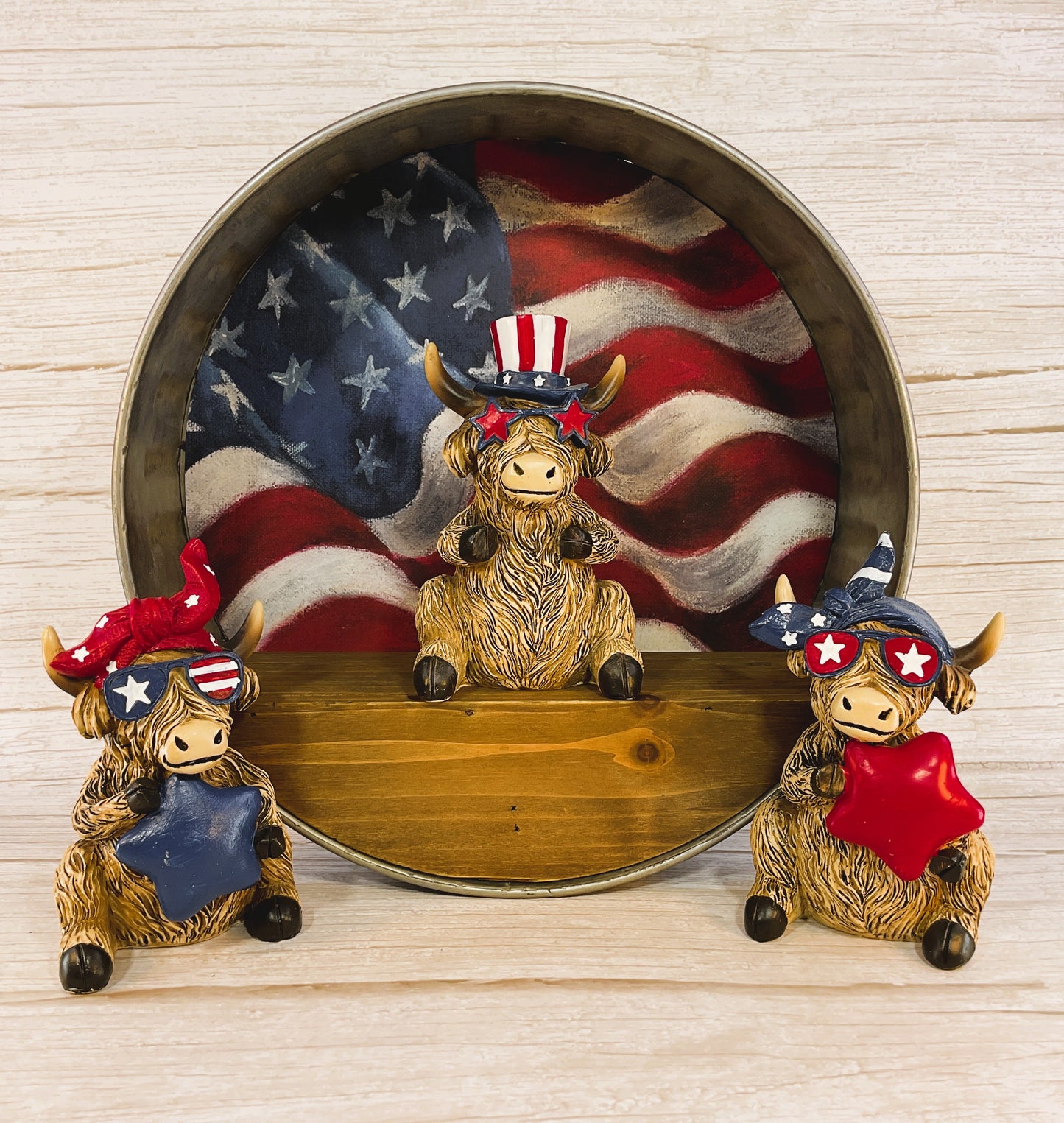 Gerson PBK Patriotic Decor - July 4th Resin Highland Cow Lg Figurines & Galvanized Shelf 4pc