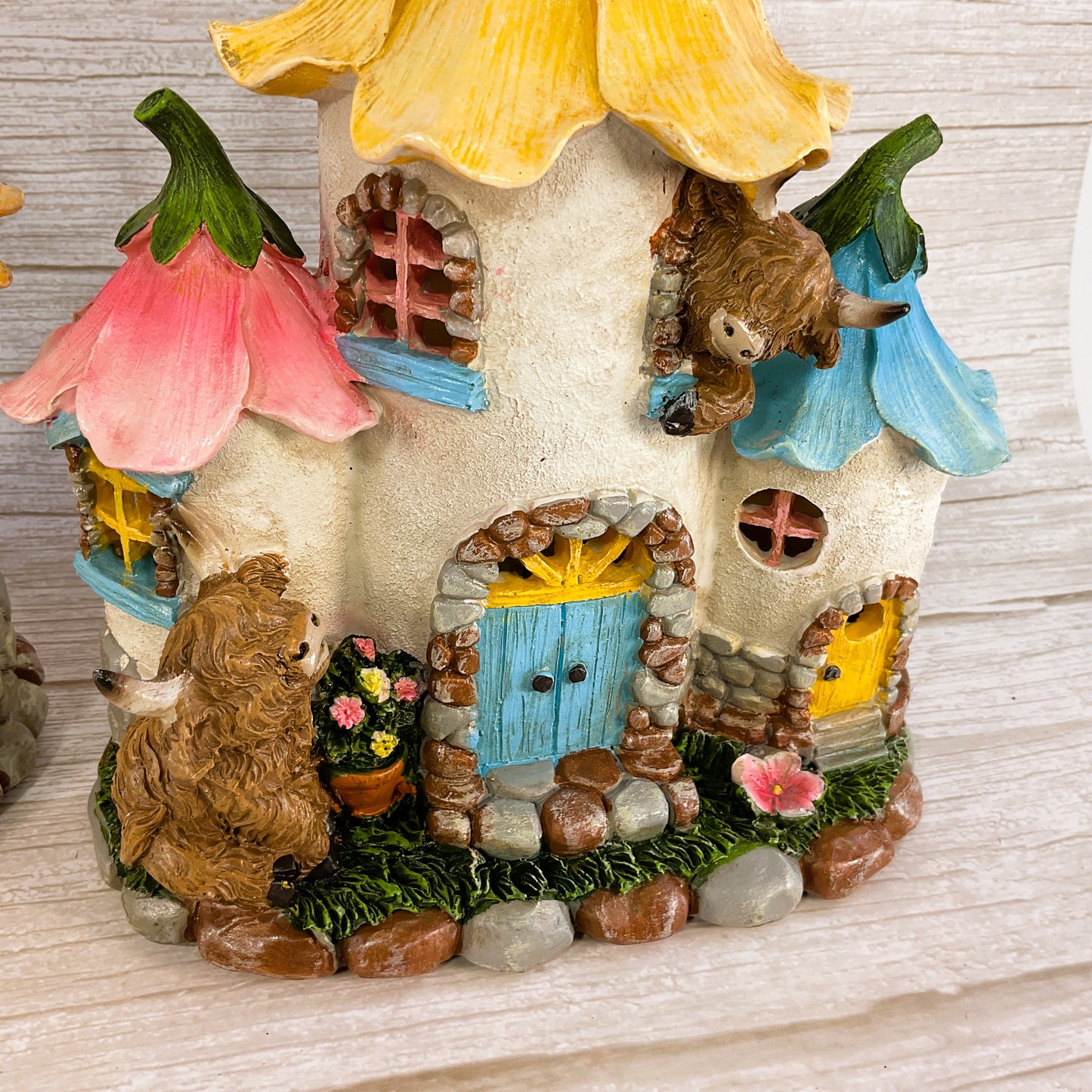 Gerson Spring Decor - Flower Highland Cow Lighted LED Solar House
