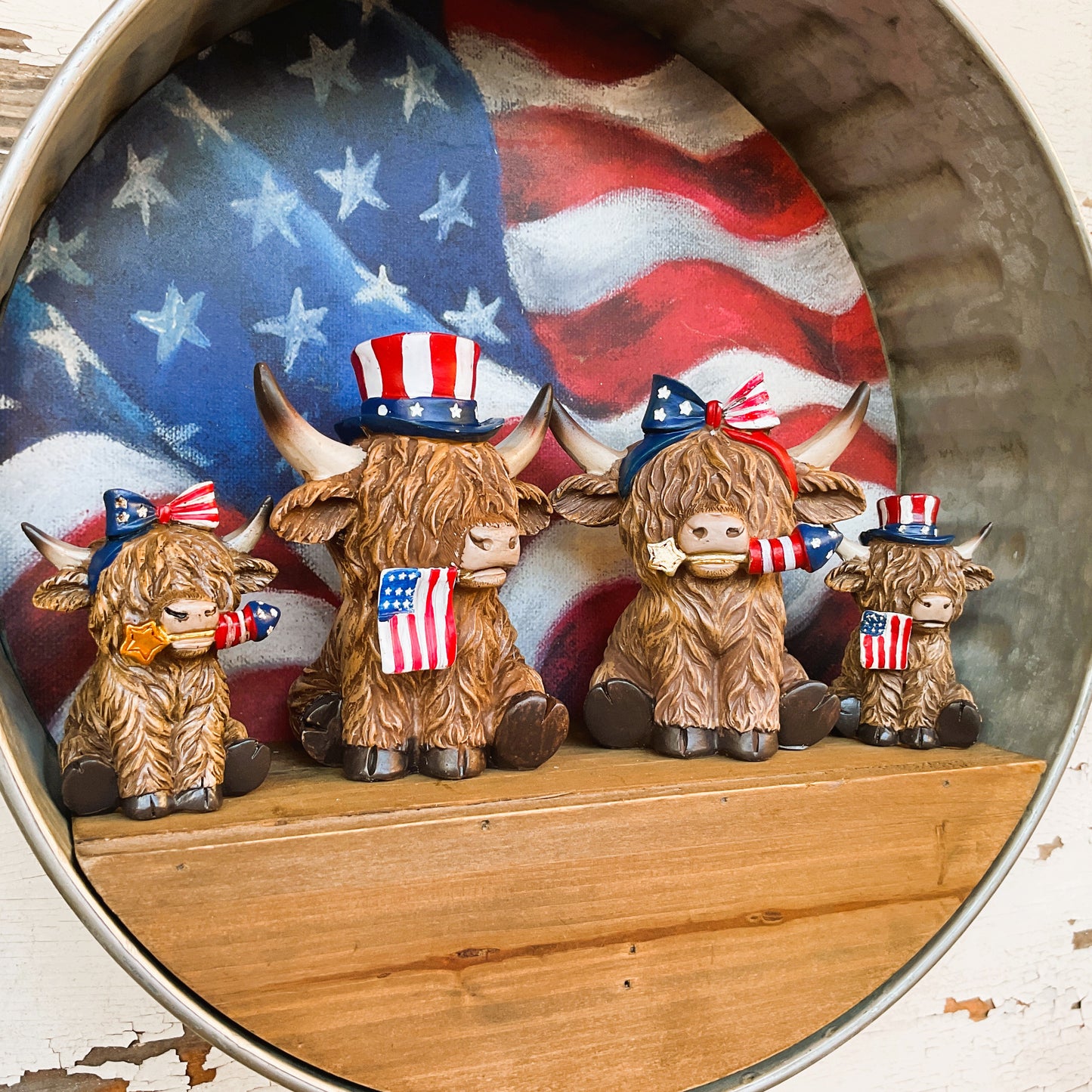 Gerson PBK Patriotic Decor - July 4th Resin Highland Cow Lg Figurines & Galvanized Shelf 4pc