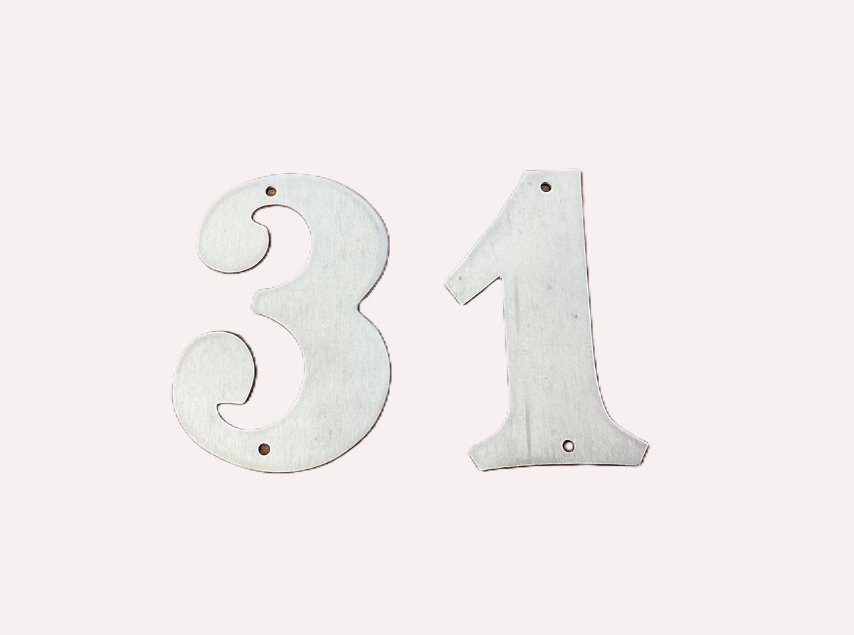 PBK Halloween Decor - Gray Metal Numbers 31