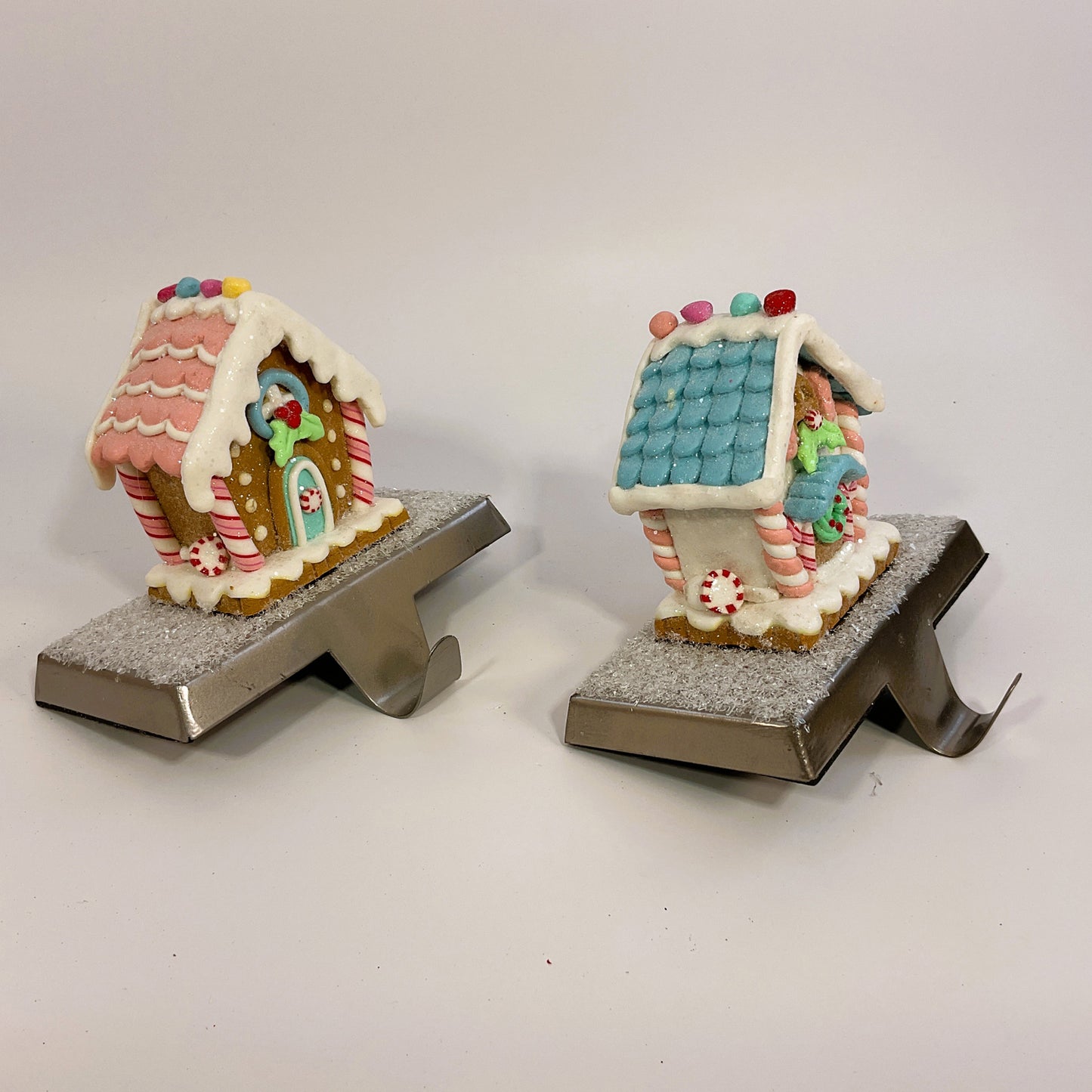 AGSD Christmas Decor – Pastel Gingerbread House Stocking Holder 2pc Set
