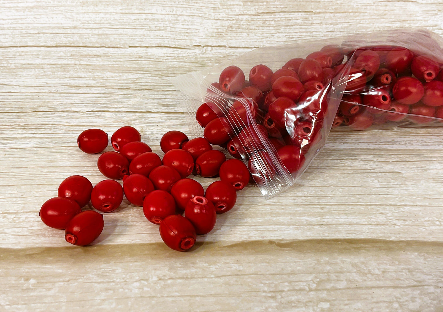 AGSD Christmas Craft Supply - Faux Cranberry Beads 100pc