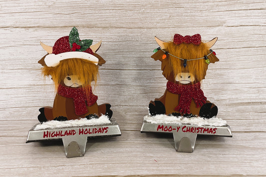 AGSD Christmas Decor – Wood Highland Cow Stocking Holder 2pc Set