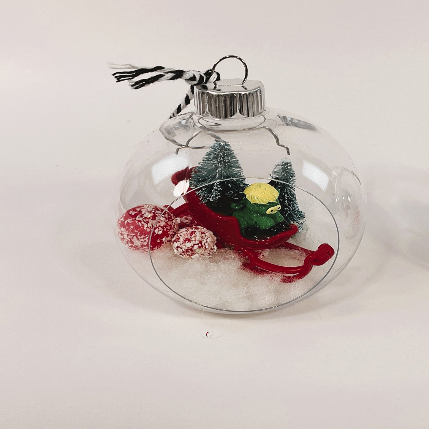 AGSD Christmas Decor - Highland Cows on Sled in Ornaments 3pc Set