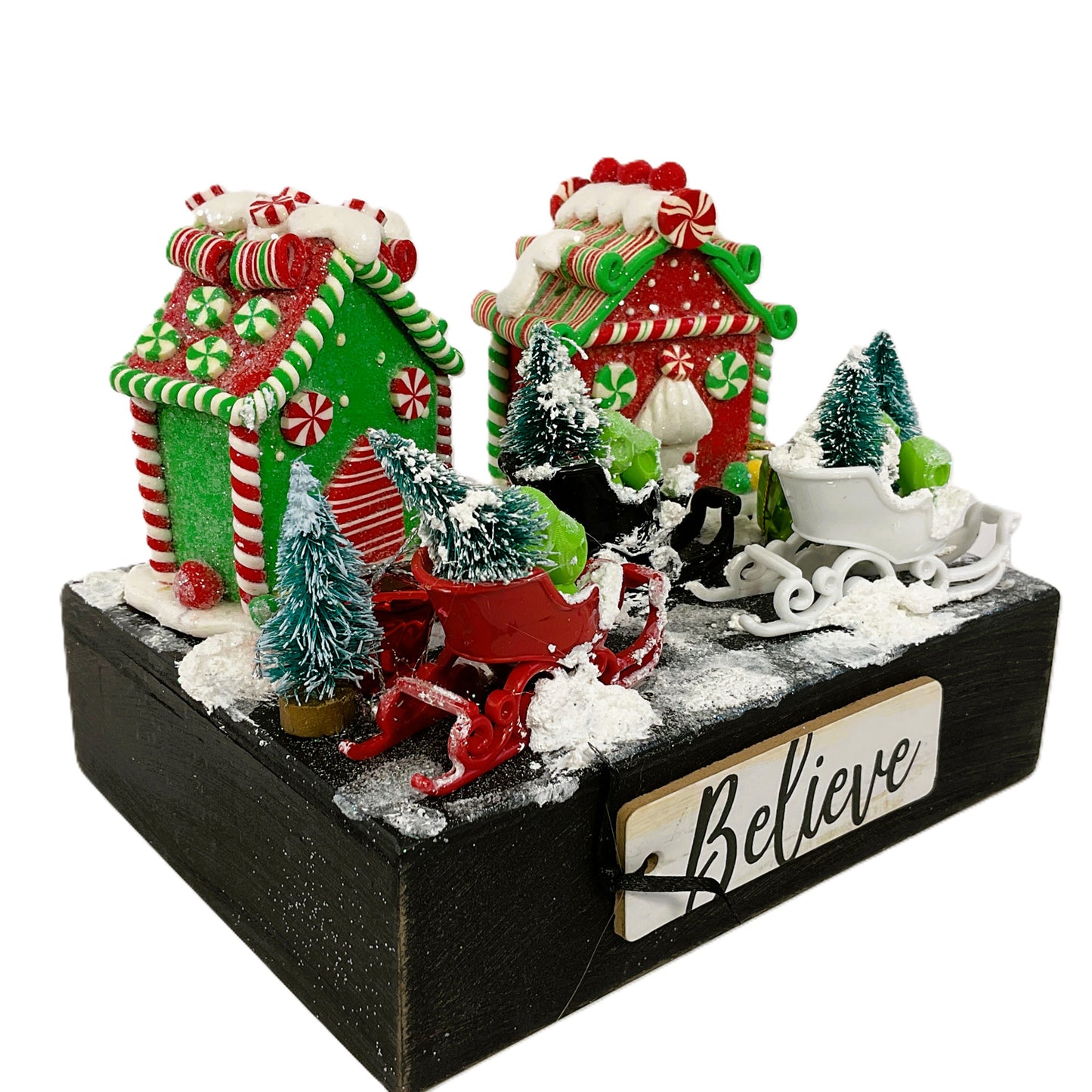 AGSD Christmas Decor - Gingerbread House Alien UFO Festive Sled Display