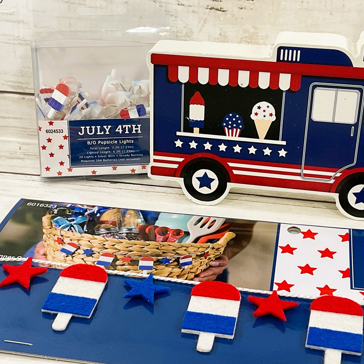 HL Patriotic Decor - Popsicle Ice Cream Truck LED Lights Banner 4pc Set
