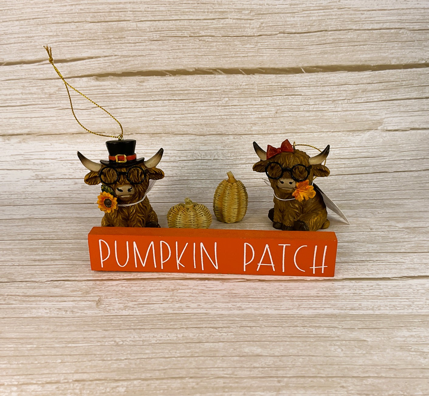 HL Fall Decor - Small Highland Cow Couple Figurines Tier Tray Set