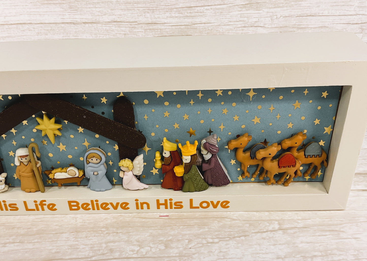 AGSD Christmas Decor - Nativity Manger Scene Flat Back Button Inset Sign