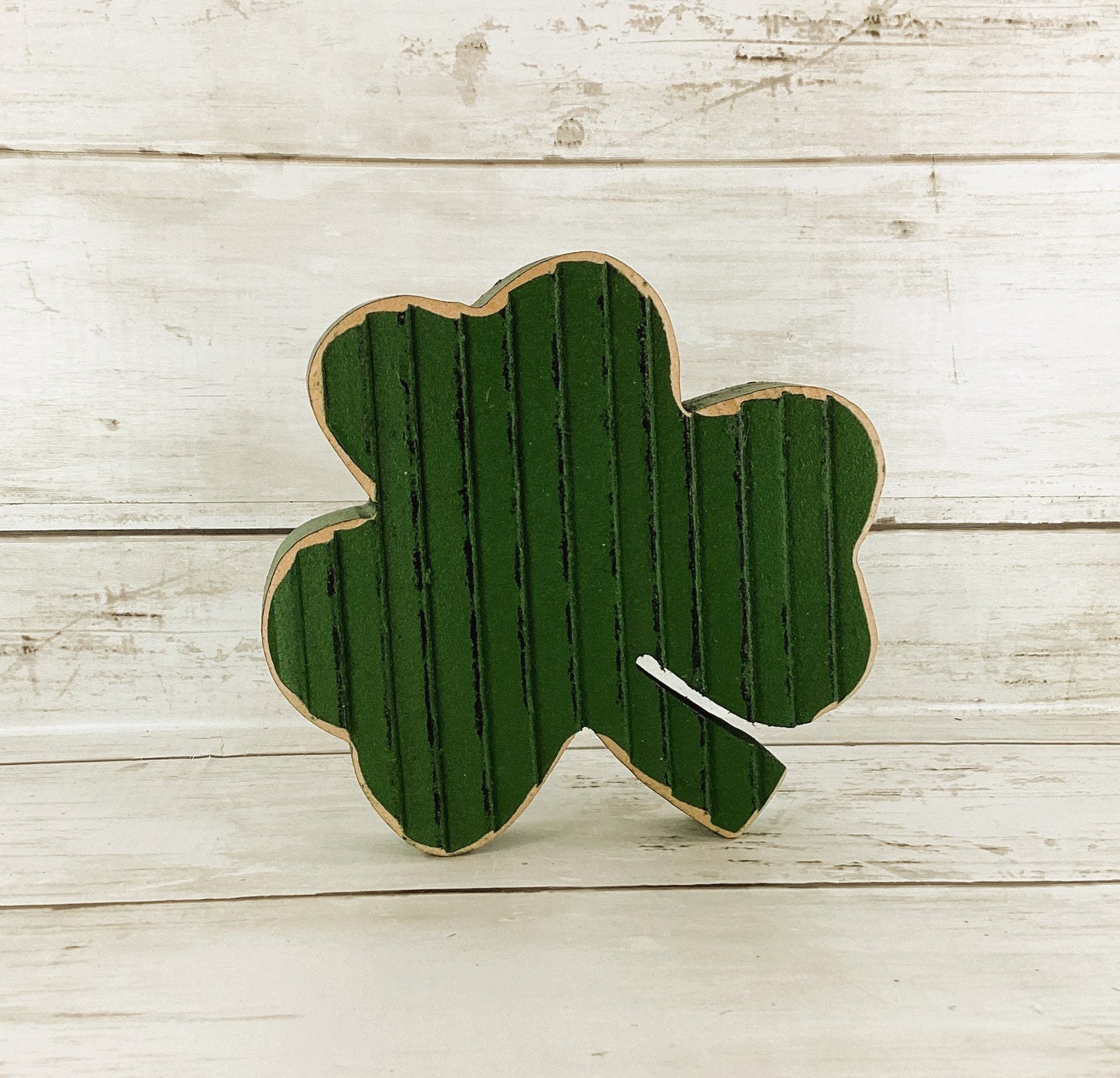 HL Craft Supply - MDF Wood Primitive Clover Shamrock