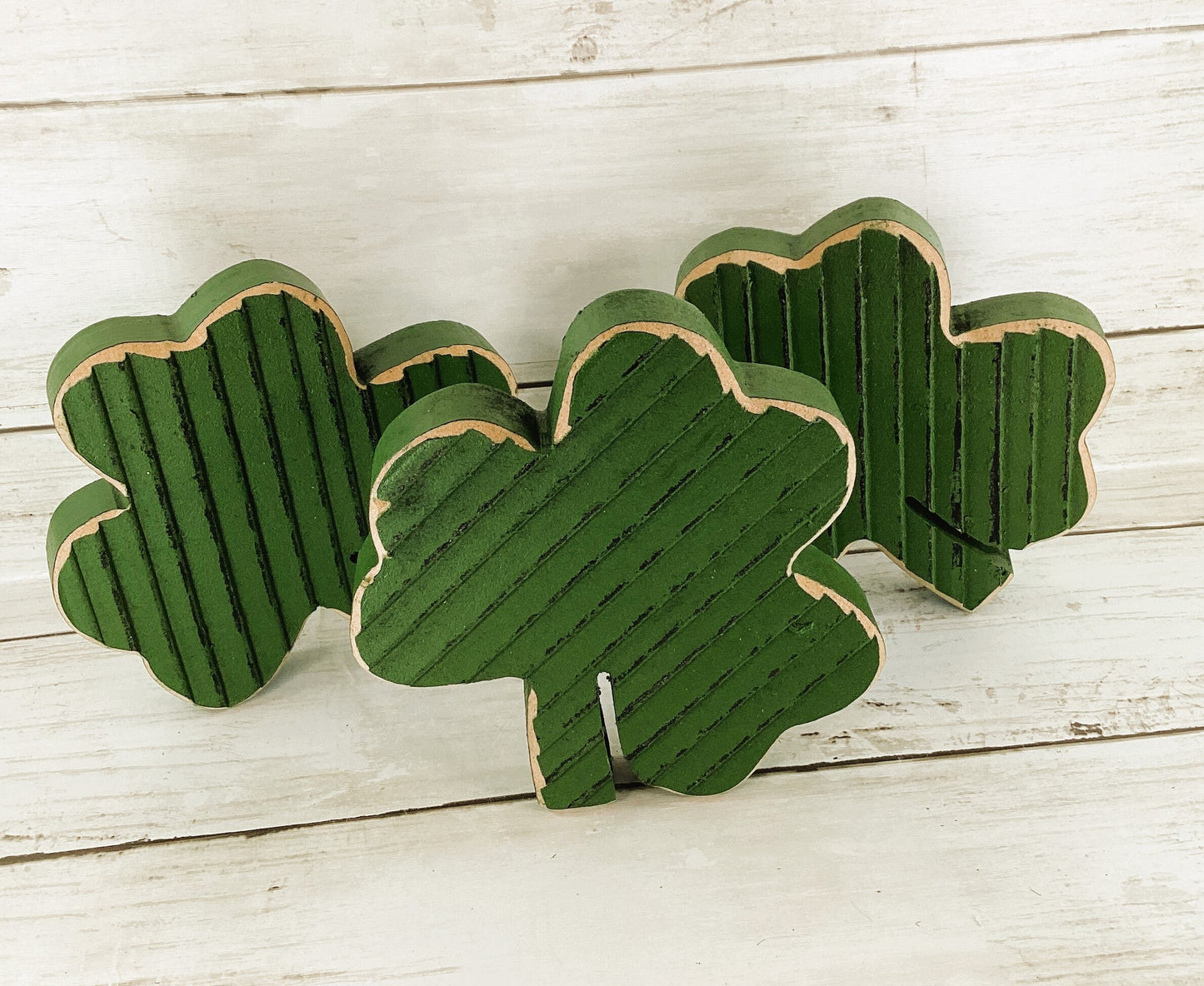 HL Craft Supply - MDF Wood Primitive Clover Shamrock